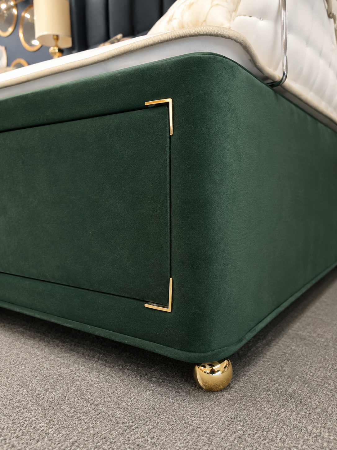 Royal Divan Base