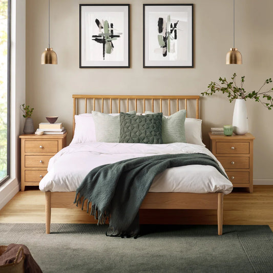 Bolton Oak Spindle Bed
