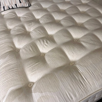 Norfolk Linen 4700 – King Size 5'0 – Ex-Display